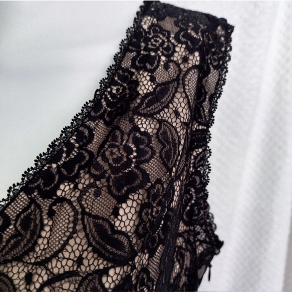 Ann Taylor LOFT Black Lace Overlay Dress - Size 6 - Elegant & Chic - Picture 2 of 12